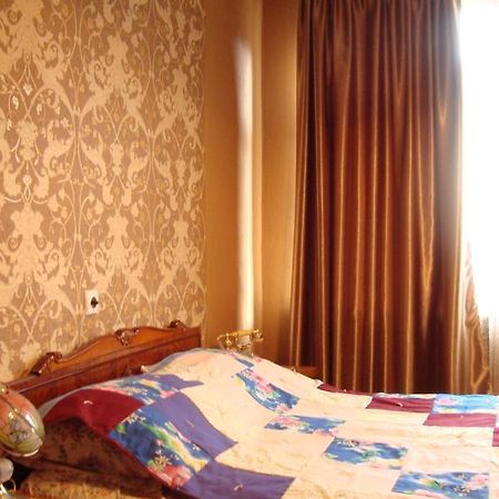 Guesthouse Valeria Borjomi Eksteriør bilde